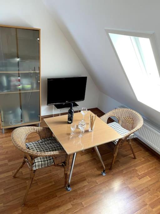 Apartamento Super Zentral Begehrte Wohnlage Parkplatz Vor Haus Núremberg Exterior foto