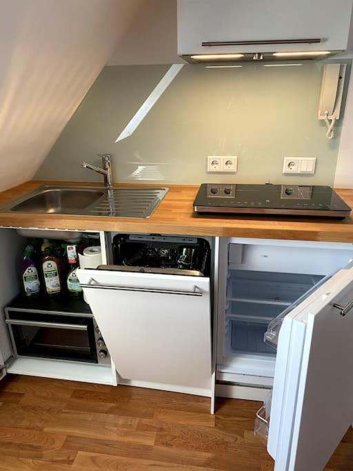 Apartamento Super Zentral Begehrte Wohnlage Parkplatz Vor Haus Núremberg Exterior foto