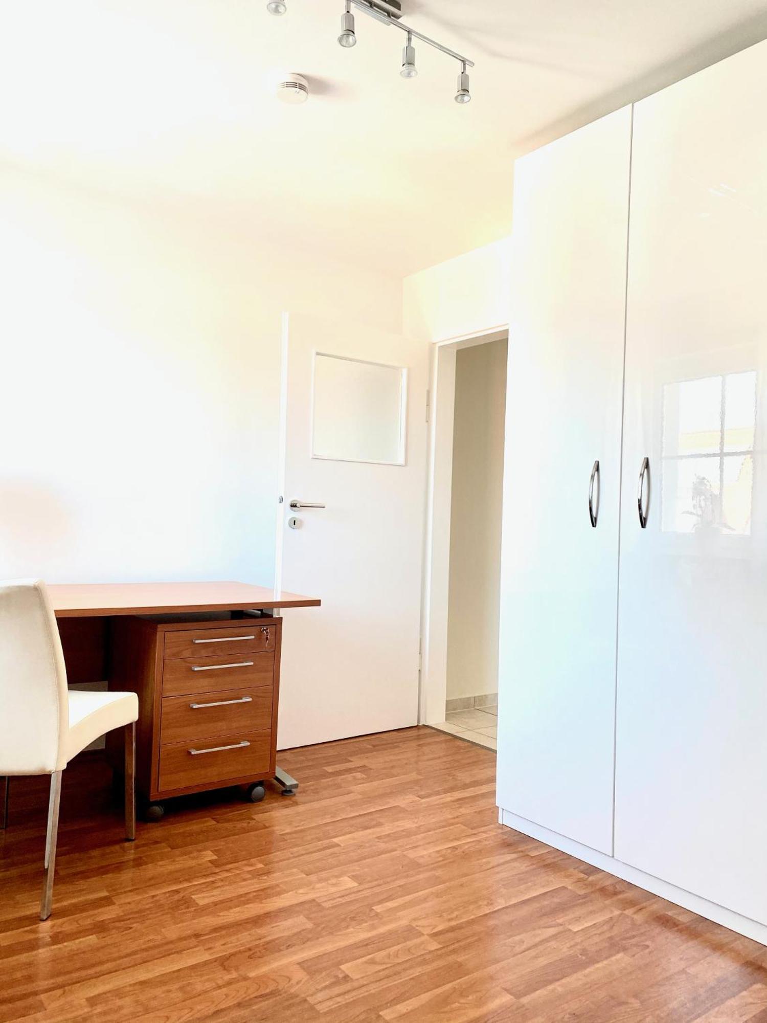 Apartamento Super Zentral Begehrte Wohnlage Parkplatz Vor Haus Núremberg Exterior foto