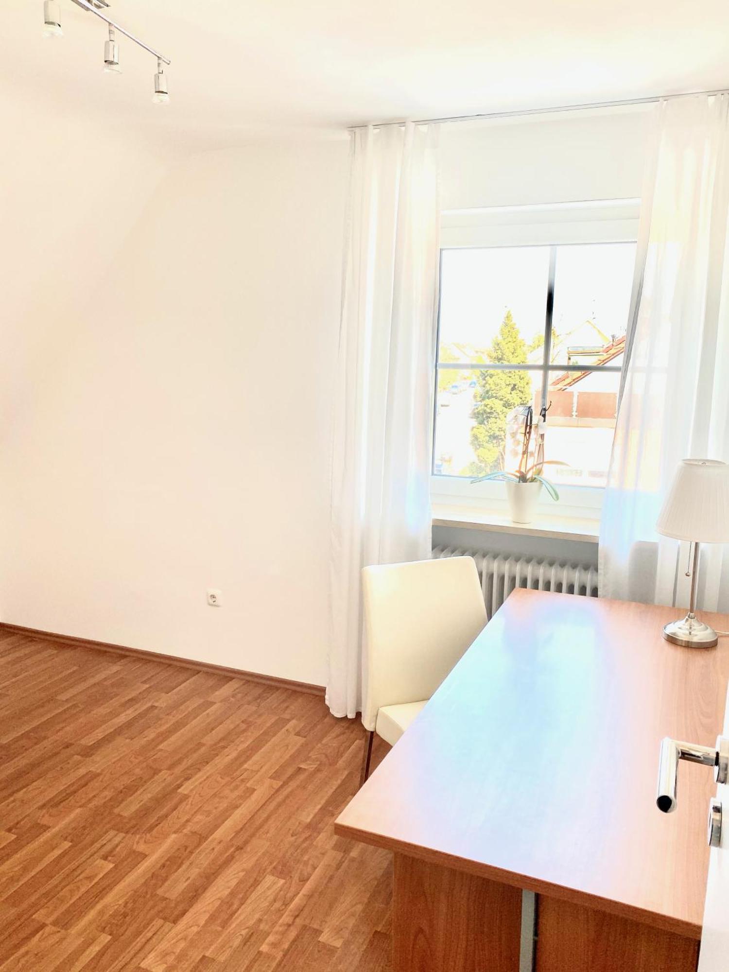 Apartamento Super Zentral Begehrte Wohnlage Parkplatz Vor Haus Núremberg Exterior foto