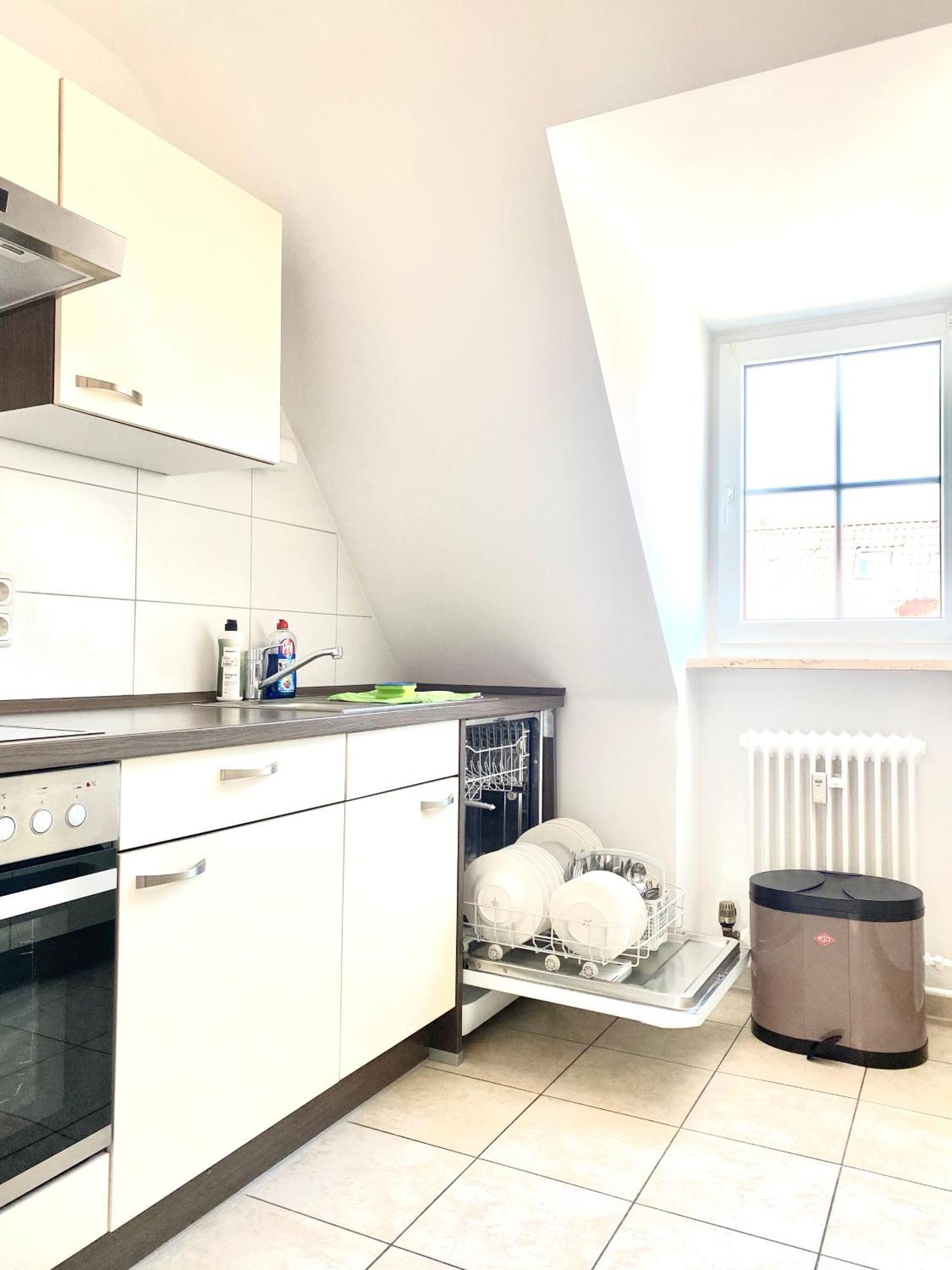Apartamento Super Zentral Begehrte Wohnlage Parkplatz Vor Haus Núremberg Exterior foto